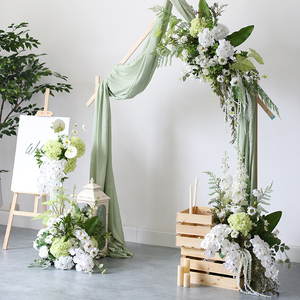 清新花艺布置婚礼车展迎宾水牌花架落地花堆橱窗装饰花箱白绿花排