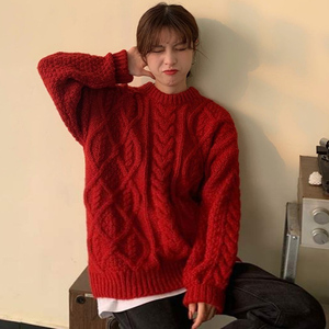 大红色复古麻花毛衣
