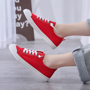 酒红色帆布鞋人本