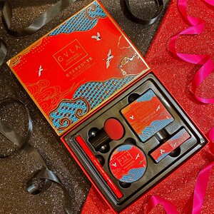 完美时光日记官网故宫联名五件套装口红散粉气垫眼线笔粉扑中国风