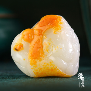 玉雕大师吕伟金皮白肉送子财神多财多子和田玉新疆籽料把件摆件