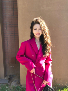 玫红色呢子大衣外套女秋冬2024年新款高级感加厚长款韩版赫本风衣