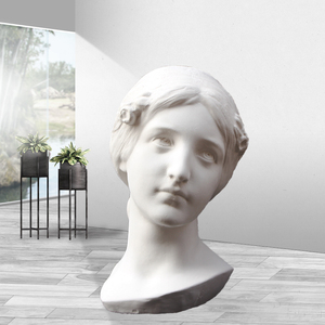 少女石膏像