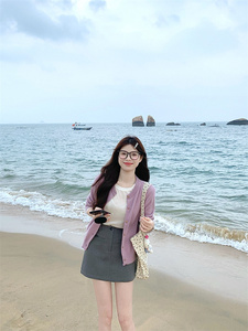 简约细腻甜妹香芋紫针织开衫+灰色A字西装半身包臂裙套装韩系春