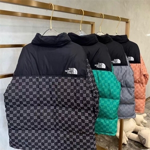 北面羽绒服和古驰联名款