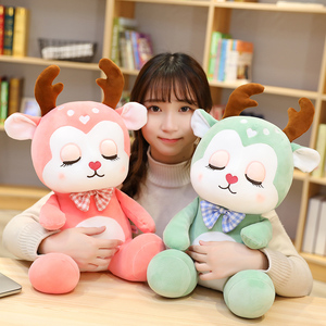 梅花鹿毛绒玩具女孩