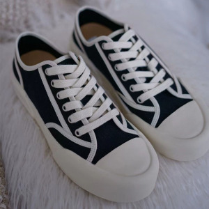 诗歌兰帆布鞋女2022春季新款韩版百搭圆头系带平底纯色休闲板鞋潮