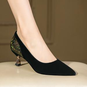 磨砂真皮高跟鞋尖头细跟单鞋女今年新款中跟女鞋时尚水钻浅口瓢鞋