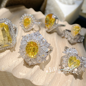 Sisi油画黄宝石时尚气质满钻戒指镀18k 高级感仿蛋黄色莫桑指环女