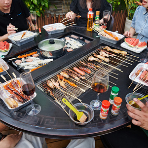 户外烧烤桌椅庭院花园露台室外别墅电烤碳烤铁艺休闲铸铝桌椅套装
