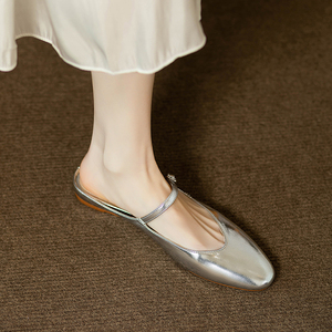 法式小众包头半拖鞋女2024款夏季平底一字带银色玛丽珍凉拖穆勒鞋
