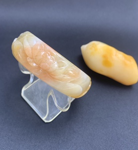 新疆乌尔禾地表籽料花彩金丝玉手镯新品雕花费用链接