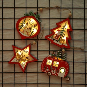 跨境外贸新款圣诞节装饰品镂空木质挂件创意带灯小车小树挂饰