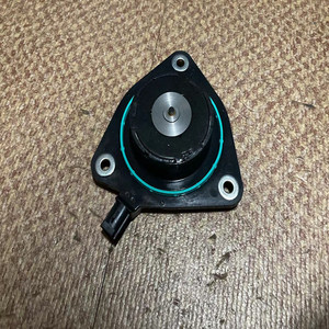 0凸轮轴执行器电磁阀磁铁偏心轴凸轮轴位置执行器