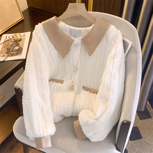 小香风拼接PU皮羊毛羔外套女冬季新款高级感温柔甜美洋气保暖上衣