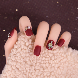 磨砂酒红色假指甲短款显白手甲片成品带钻哑光网红美甲贴片穿戴甲