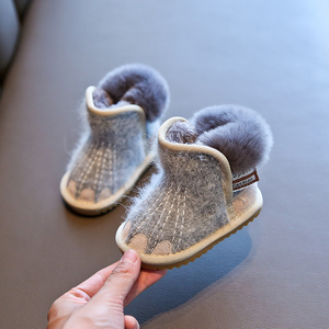儿童雪地靴冬季男宝宝0-3岁加绒加厚棉鞋中小童4-6岁女时尚棉靴2