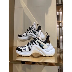 2019新款法国专柜正品 lv/路易威登 女士厚底老爹印花拱形运动鞋