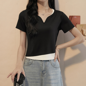 黑白拼接假两件短袖t恤女夏季设计感小众独特别致v领修身短款上衣