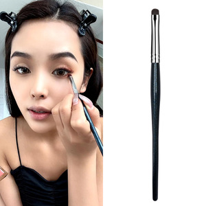 画下至眼影刷软毛真毛一支眼尾下眼睑细节刷卧蚕刷小号扁头刷子