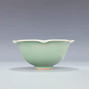 【明月堂】宋 龙泉窑 粉青釉 刻龟纹 花口茶碗 古董瓷器古玩古瓷