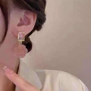 s925银针水晶粉色花朵耳钉2024年新款潮小众设计感高级耳饰女