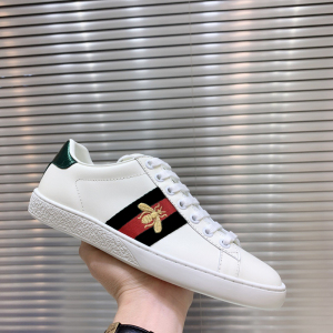 g家酷奇cucci小白鞋刺绣蜜蜂真皮女鞋古驰爱心