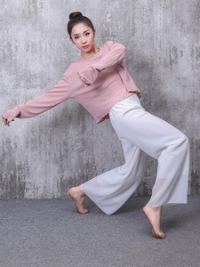 练现松舞古服装女功代本性宽衣服典形人叉感成舞体蹈上瑜服日p开