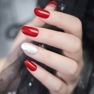 大红色正红中国红圆甲长款显白优雅婚礼结婚婚纱照穿戴美甲假指甲
