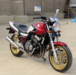 进口本田cb400街车小黄蜂250cc四缸水冷趴赛大排量1100重机摩托车