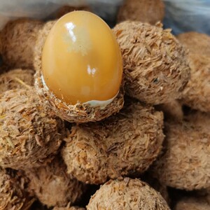 四川德阳黄许黄金溏心松花五香鸭皮蛋谷壳裹制包蛋特产