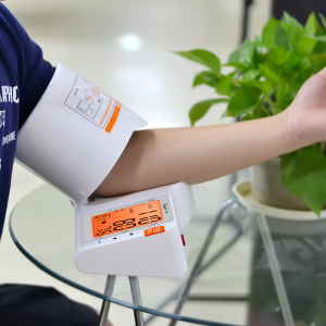 臂筒式血压机计