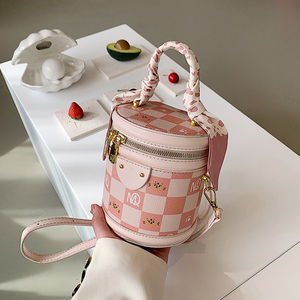 包包女生生日礼物送女朋友闺蜜实用高级仪式感精致十五18岁成人礼