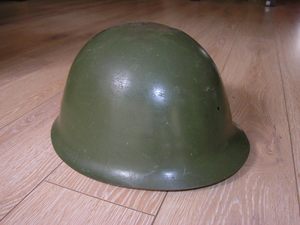 运动户外 骑行用品 骑行头盔 80式钢盔