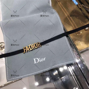 dior字母项圈