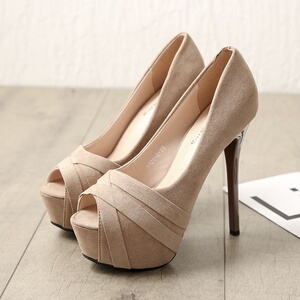 绒面恨天高坡跟走秀欧美百搭高跟鞋女防水台细跟模特大码夏季鞋子