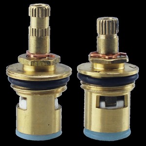 厂家立式电热水龙头配件 飞羽西蒙斯电热水器阀芯 冷热快开陶瓷芯