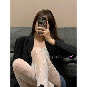 白色蕾丝吊带袜