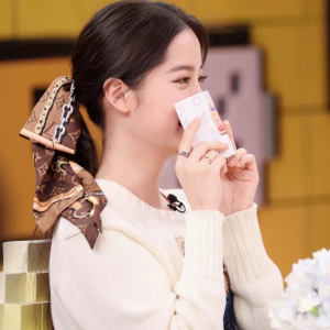 欧阳娜娜同款经典老花小香风丝巾发带女复古气质绑头发飘带发圈潮