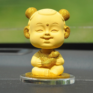 高档创意可爱摇头娃娃汽车摆件绒沙金招财童子车内装饰品福娃家居