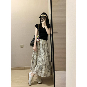 新中式国风碎花裙子套装女夏款设计感小众高级感短袖两件套小个子