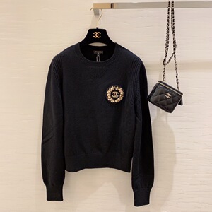 代购chanel/香奈儿 20新款logo麦穗珍珠徽章针织衫女士长袖毛衣
