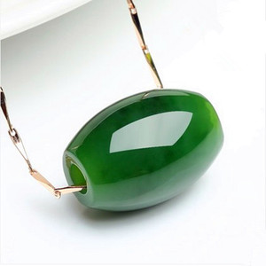 和田玉女款玉转运珠单颗翡翠路路通玉吊坠女小巧干青项链锁骨链