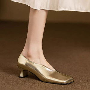 巨显瘦法式金色单鞋女中粗跟小皮鞋方头V口银色洋气一脚蹬高跟鞋