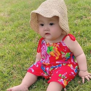 夏季宝宝连体衣东北大花套装婴儿衣服棉绸吊带短裤女连身衣1-2岁