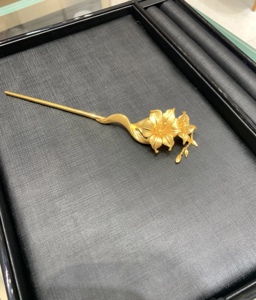 2折周大福百合簪子花朵流苏黄金足金簪步摇