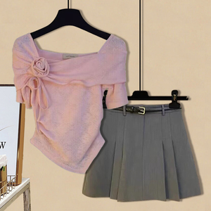 高级感套装裙女夏装2024新款减龄气质淡粉色t恤+高腰百褶裙两件套