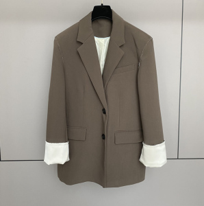 2021秋季新款洋气翻边袖子宽松廓形毛边剪裁挺括休闲西装西服外套