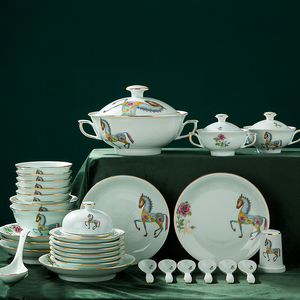 唇昧景德镇碗碟套装手绘五花马粉彩描金碗家用陶瓷餐具酒店中国风