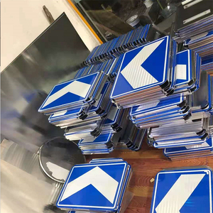 交通标志铝牌导向牌诱导牌高速匝道绿色线性诱导导向牌高强反光膜